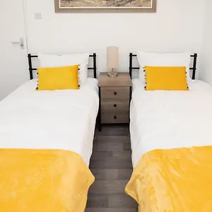 city-centre-self-contained-studio-apartments.tophotelsbath.com/