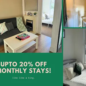 apt-cosy-2-bed-apt-for-families-with-free-parking.hotelsin-chester.com/