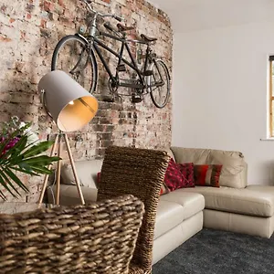 Apartment Centre, York